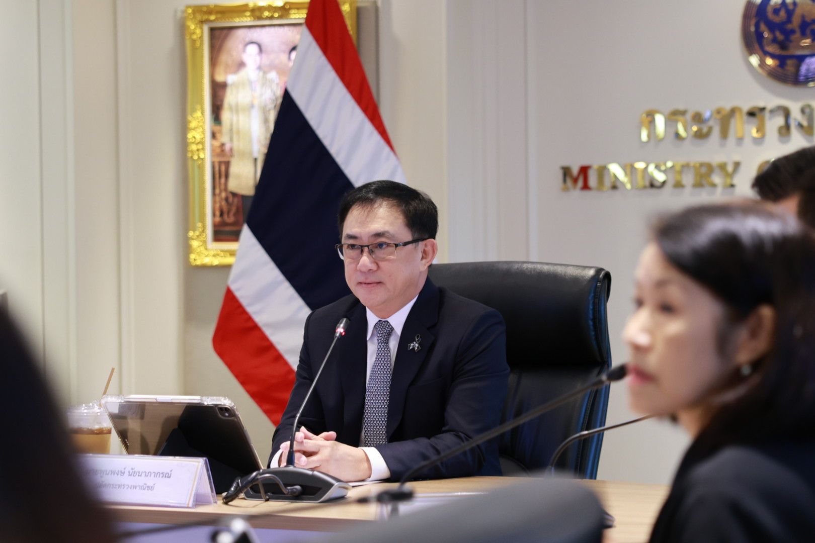 ​“พาณิชย์”เตรียม 3 มาตรการเชิงรุก รับมือค่าครองชีพพุ่งจากพลังงาน ค่าขนส่ง ต้นทุน